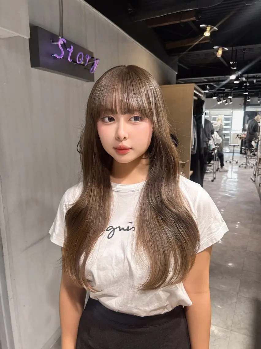 ロング 韓国風カラー 卒業式のヘアスタイル ハッシュカット 韓国風ヘア レイヤーカット MEI🎀レイヤー 🎀韓国styleのヘアスタイル