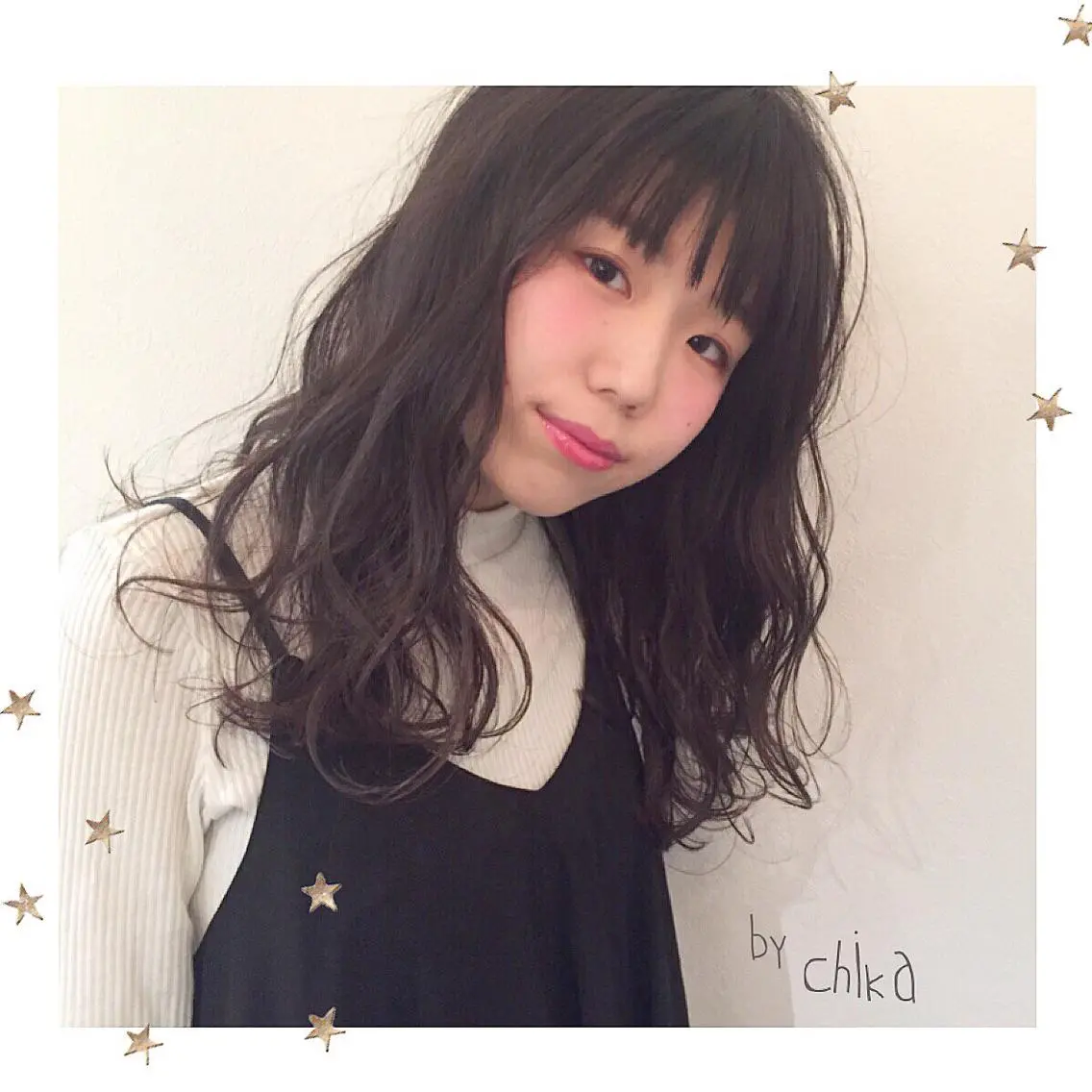 ロング 市川 千夏のヘアスタイル