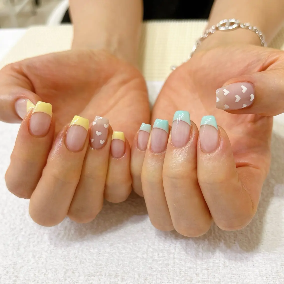 ネイル アートネイル フレンチネイル 伊藤 愛のネイルデザイン