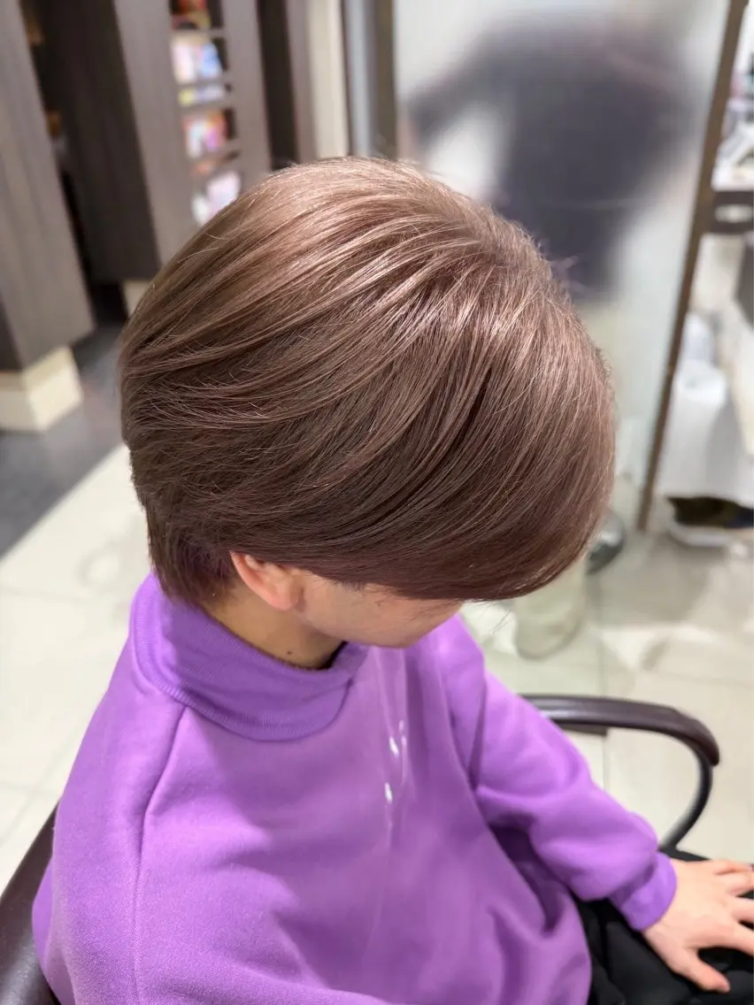 カラー メンズ メンズブリーチ ベージュカラー ブリーチ ピンクカラー ピンクベージュ ヘアカラー ブリーチ/ハイトーン /渋沢/みなのヘアスタイル