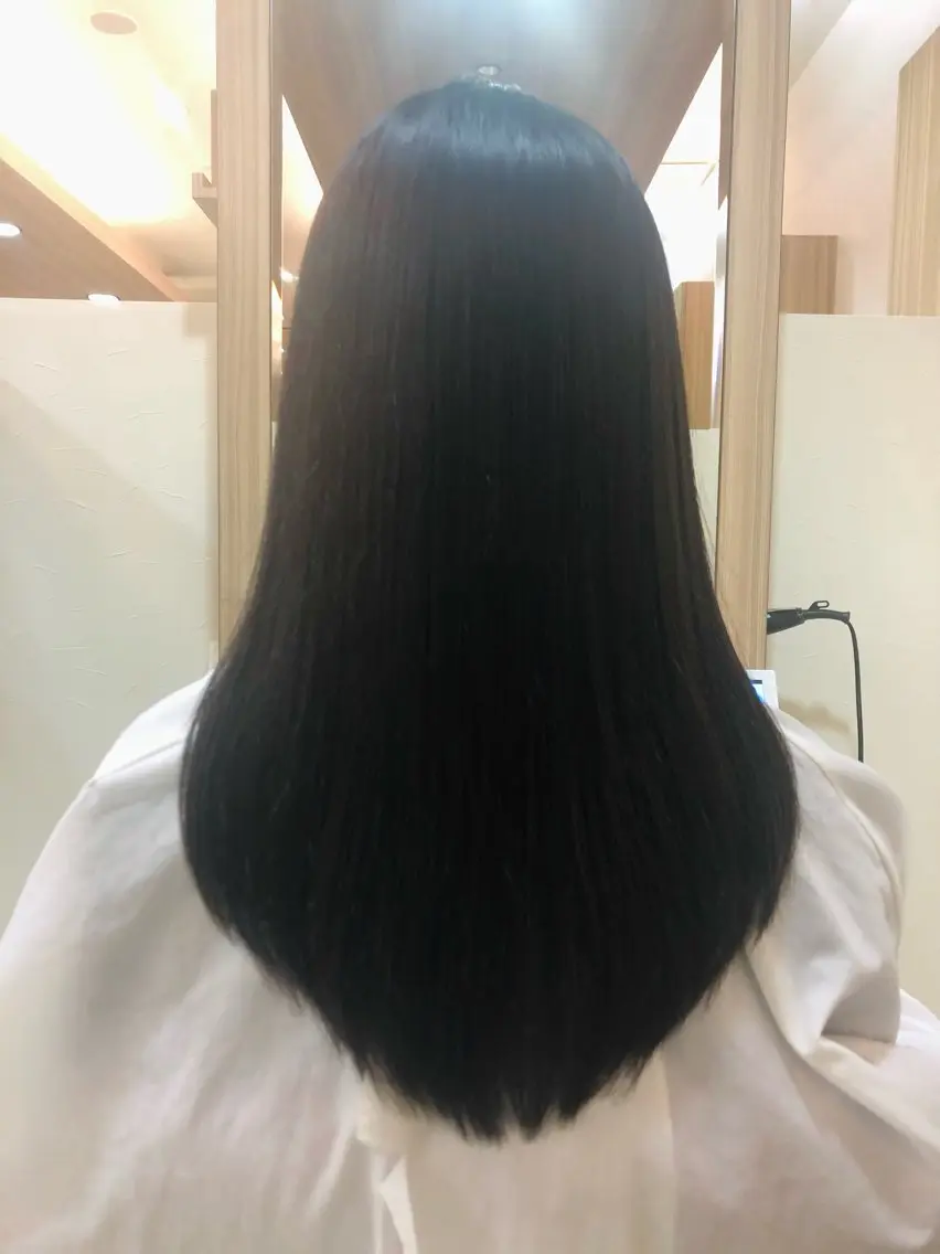 《✨minimo限定✨》カット+縮毛矯正+さら艶3stepトリートメントの写真