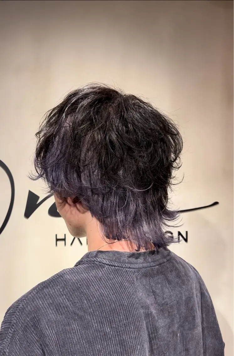 ショート カラー メンズ メンズインナーカラー インナーカラー パープルカラー 艶感/レイヤーカット 🌐Taketoのヘアスタイル