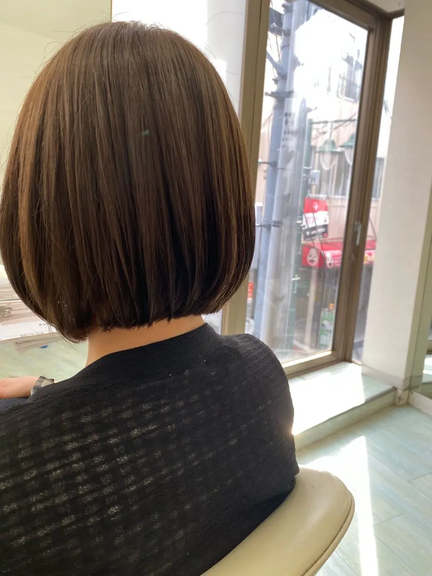 ショート ボブ カット 鬼澤 なお子のヘアスタイル
