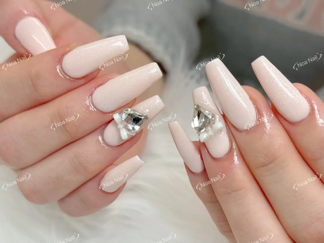 ネイル フレンチネイル グラデーション 韓国ネイル マグネットネイル 持ち込み ハンドネイル Noa Nailのネイルデザイン