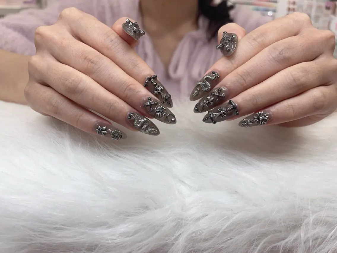 ネイル チークネイル ドット フレンチネイル グラデーション 韓国ネイル ハンドネイル Minette nailrinrinのネイルデザイン