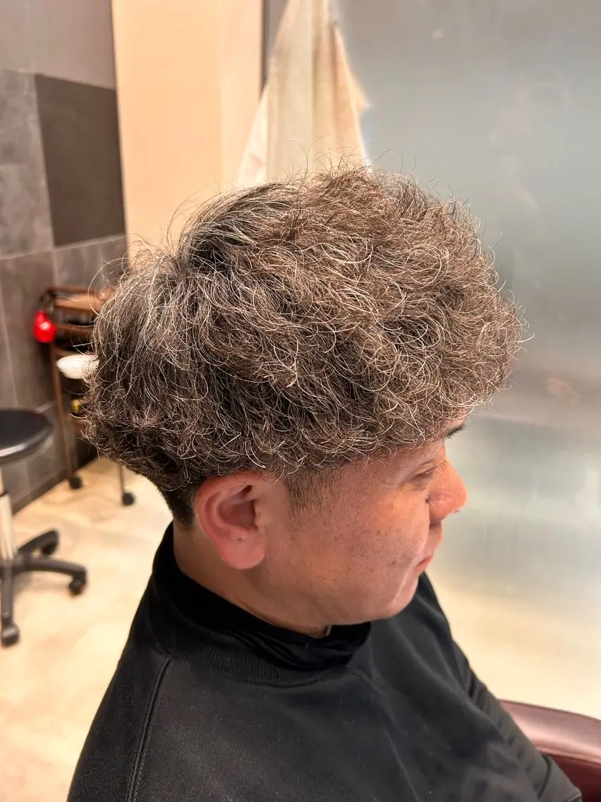 パーマ メンズ メンズパーマ プードルパーマ プードルパーマ カット パーマ 笠井 雅斗のヘアスタイル
