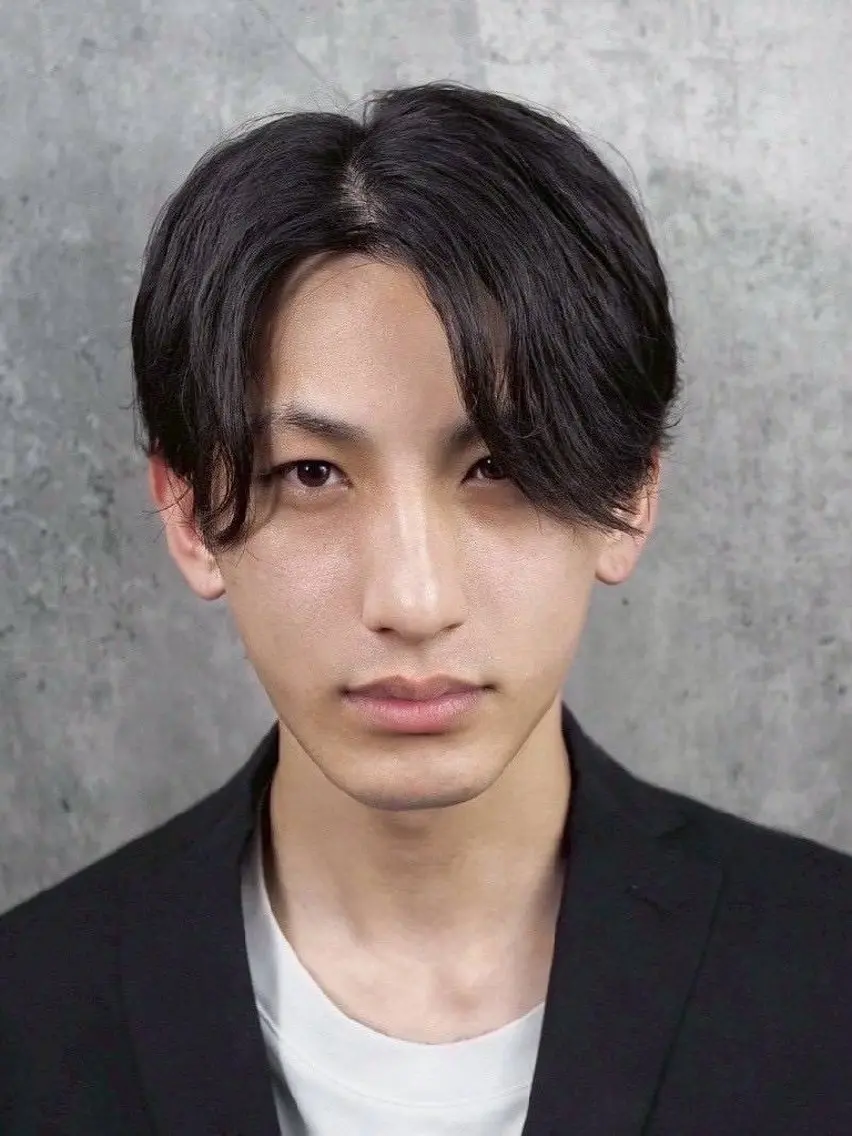 メンズ パーマ センターパート メンズパーマ ニュアンスパーマ 石井 希明のヘアスタイル