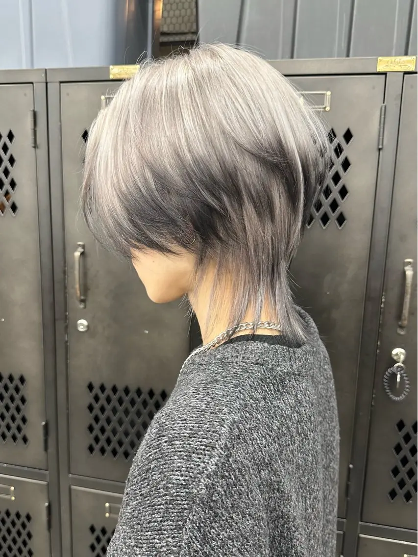ロング カラー メンズ メンズウルフカット ウルフカット ヘアカラー トリートメント メンズ特化 🦋KANOKO🦋のヘアスタイル
