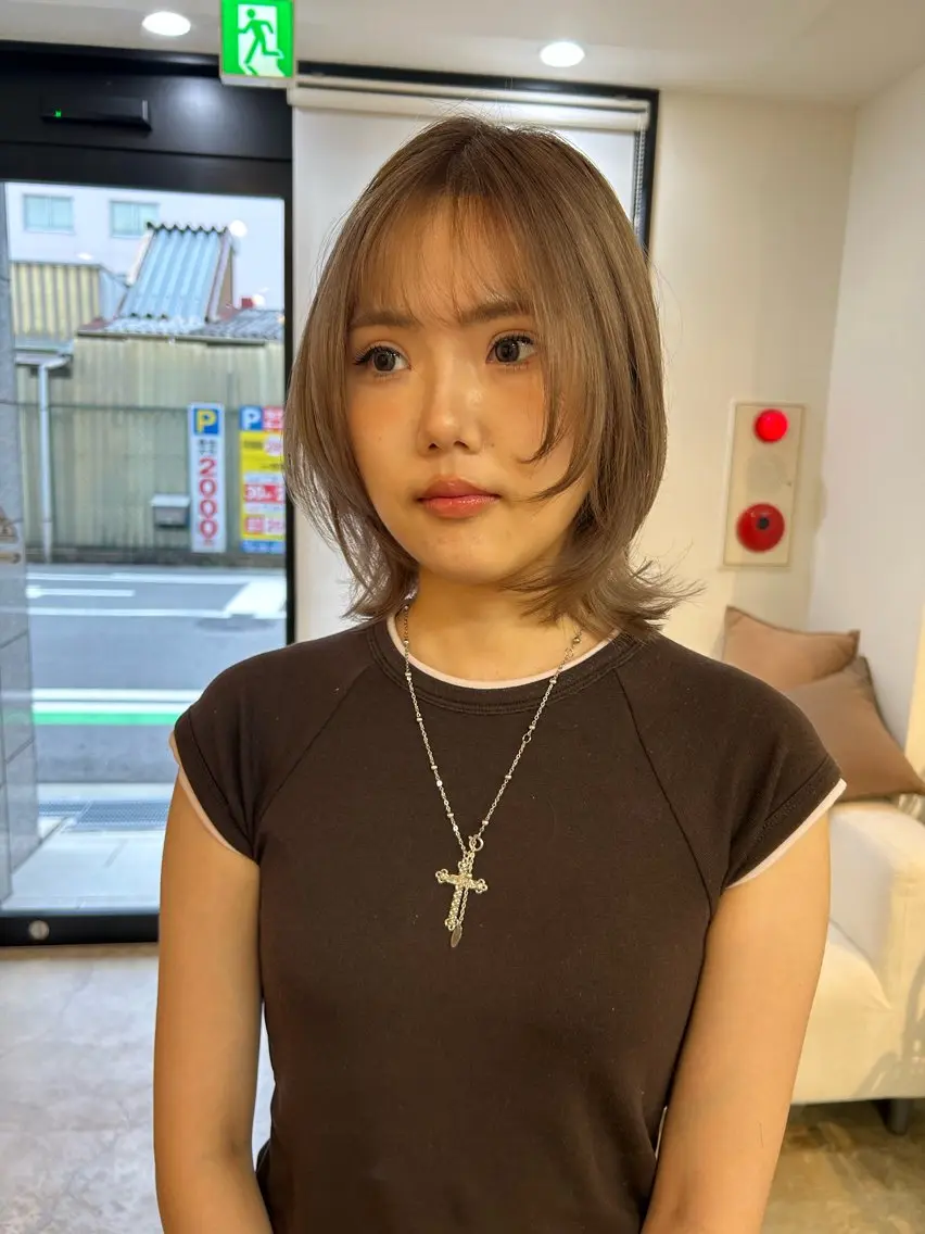 ミディアム カラー ヘアカラー 安達 咲のヘアスタイル