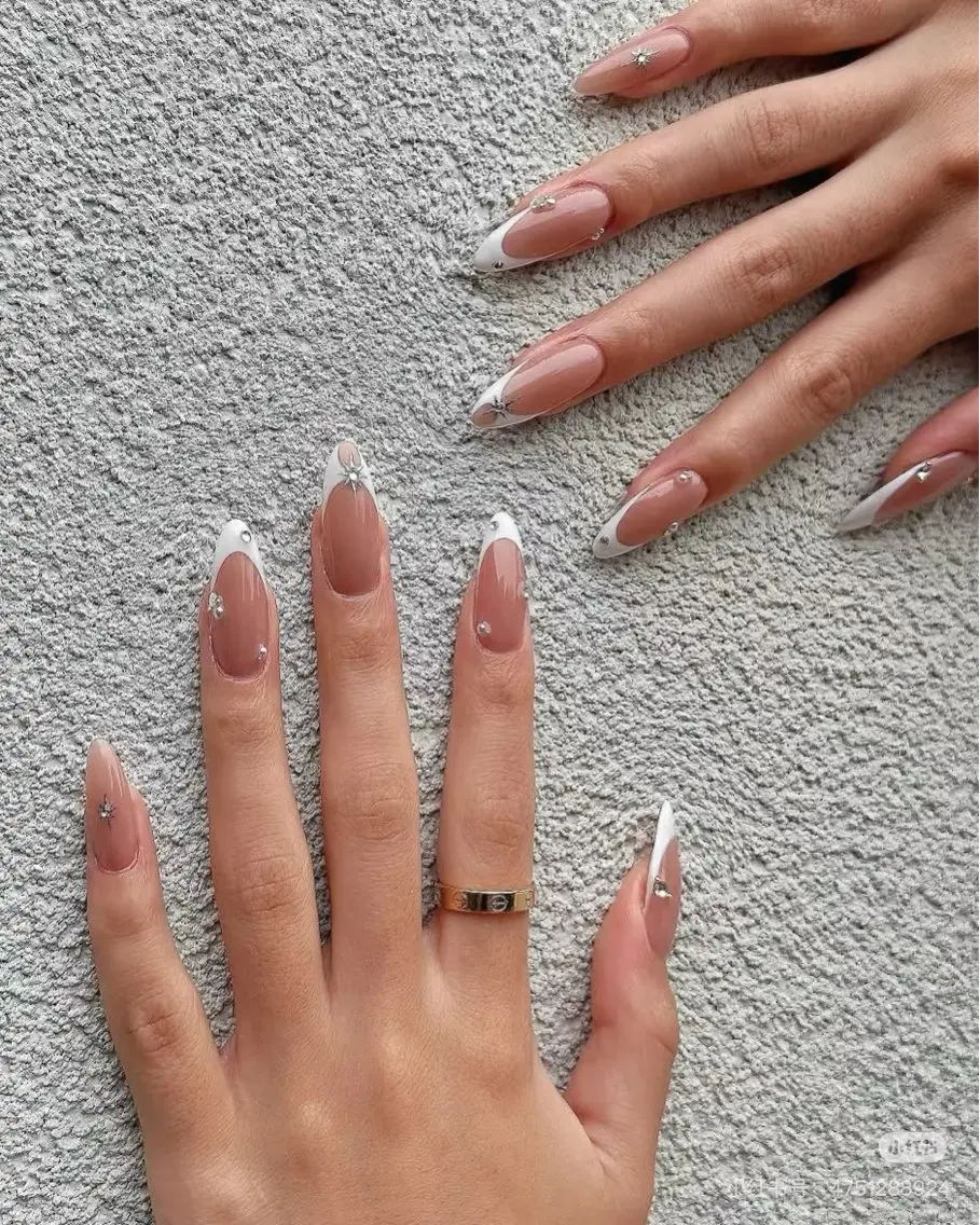 ネイル フレンチネイル ハート 韓国ネイル レース ニュアンスネイル ハンドネイル ハンドケア ボニー Coco nailのネイルデザイン