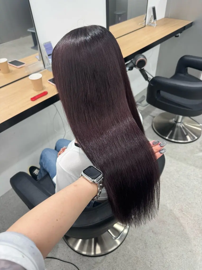 ロング カラー 暗髪🩶ラベンダー/ ブルー/ユウナ🤍のヘアスタイル