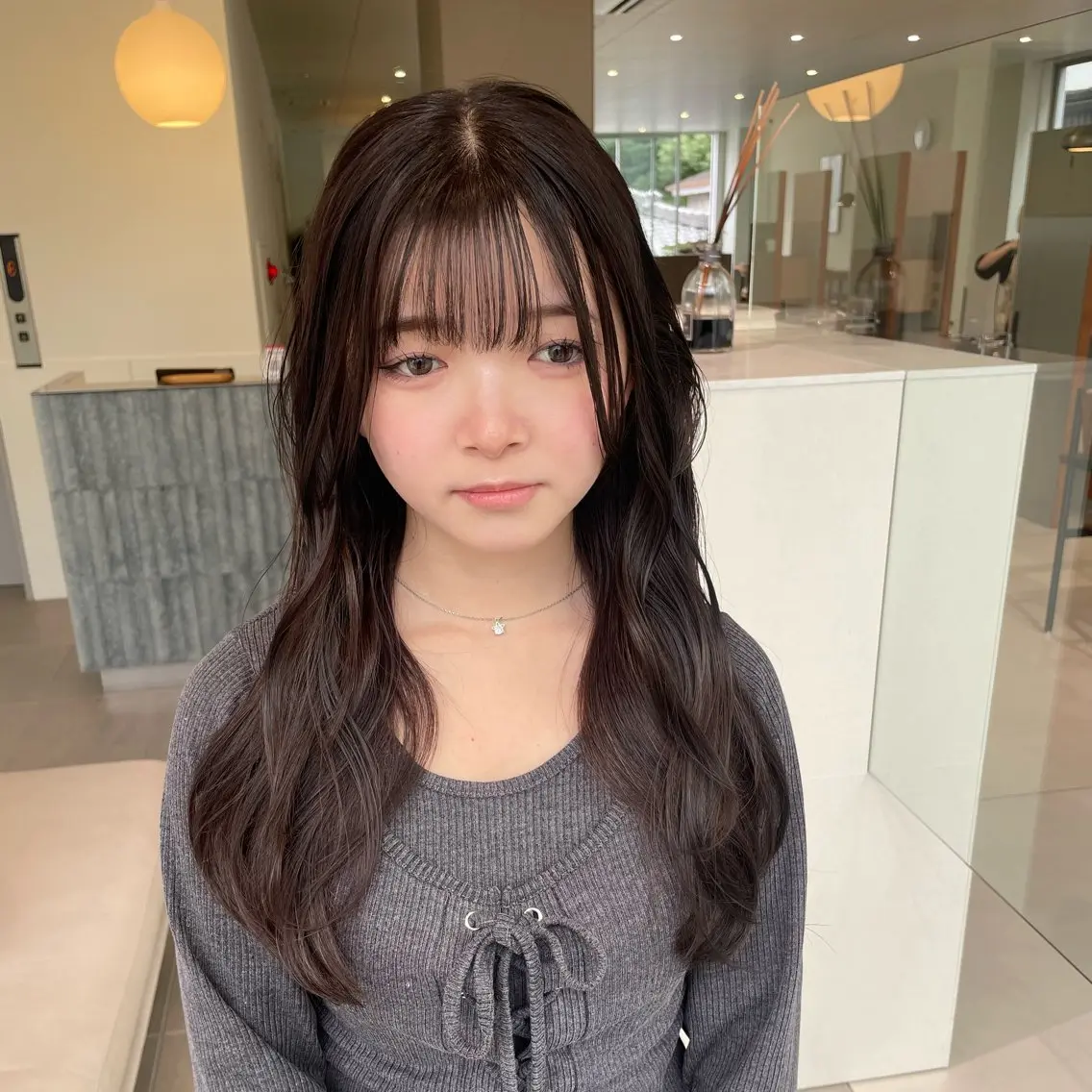 ロング カラー ベージュカラー ブリーチ 透明感カラー ダークグレー ダークグレージュ ヘアカラー トリートメント 髪質改善カラー/ボブ 🌻Mutsumiのヘアスタイル
