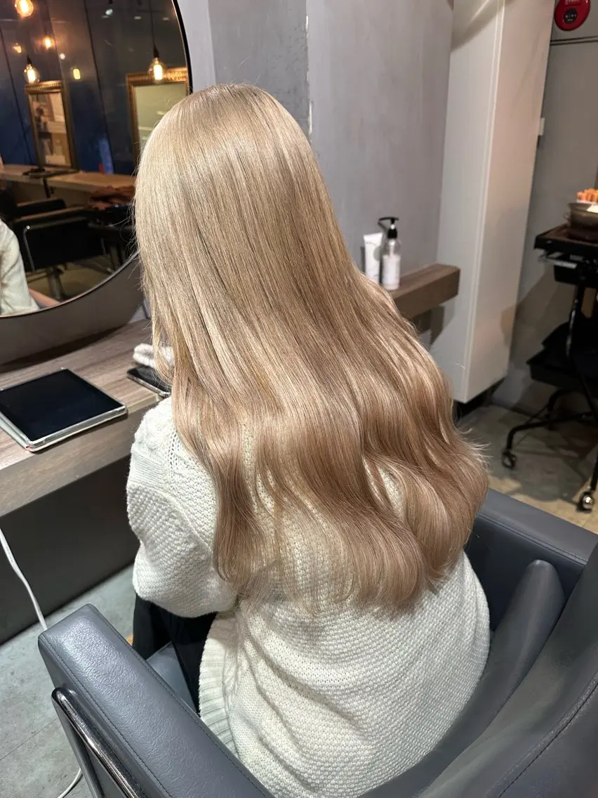 ロング カラー カット ヘアカラー エクステ 美髪・シールエクステ ホソタニリョウコのヘアスタイル