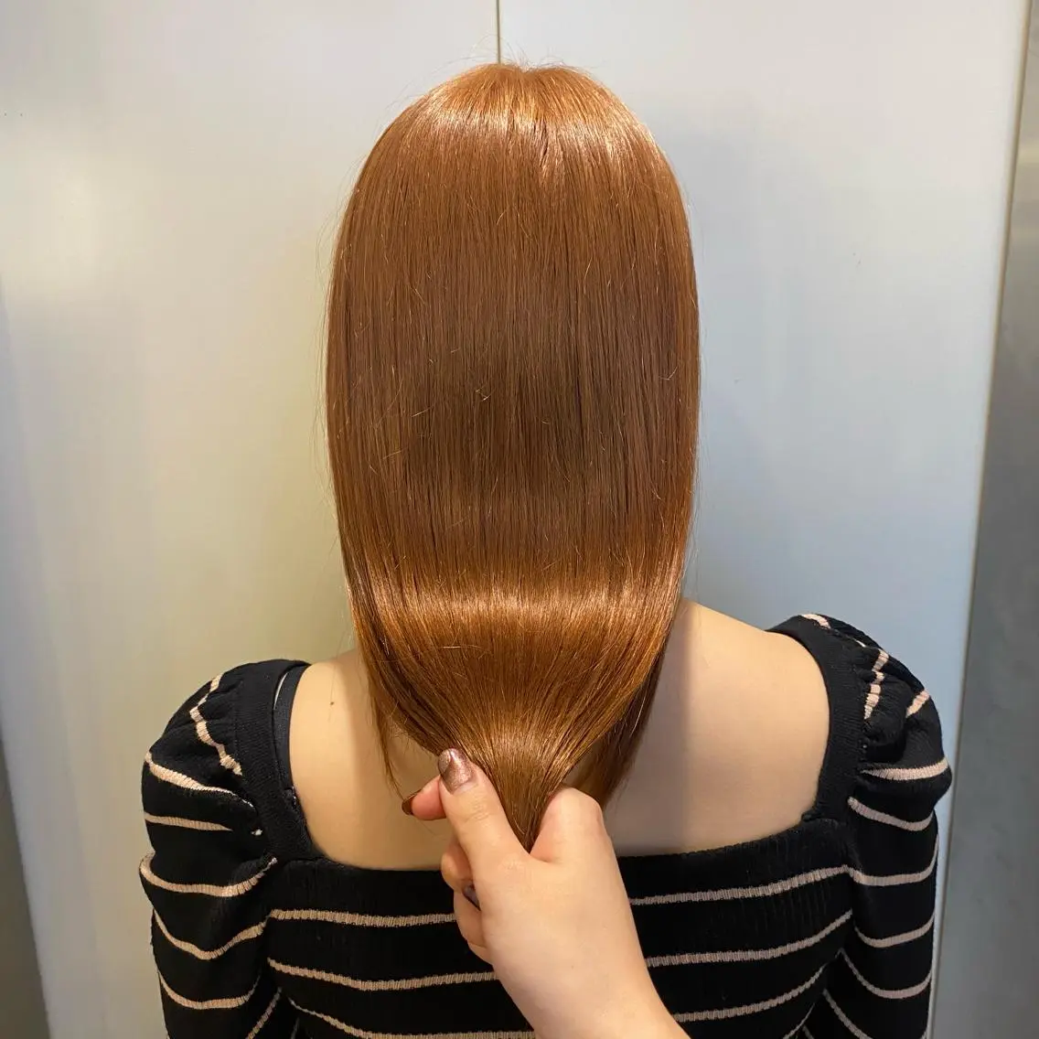 ロング オレンジブラウン 中村 彩夏のヘアスタイル
