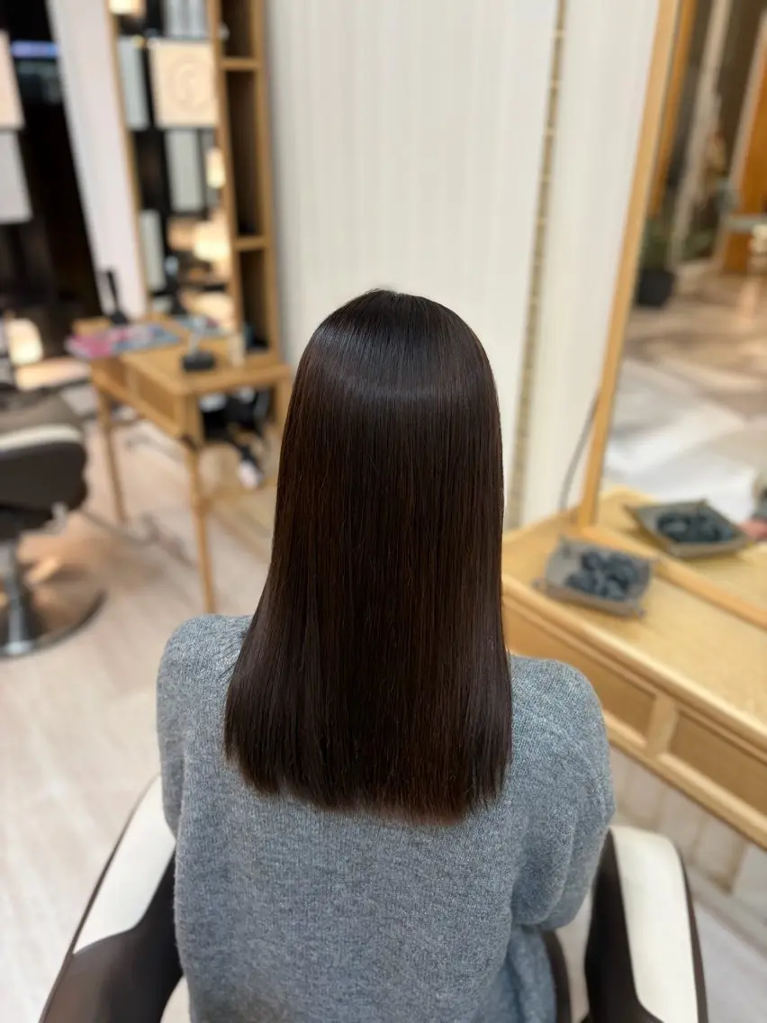 セミロング 縮毛矯正 トリートメント sakura / Ro ⟡.·のヘアスタイル