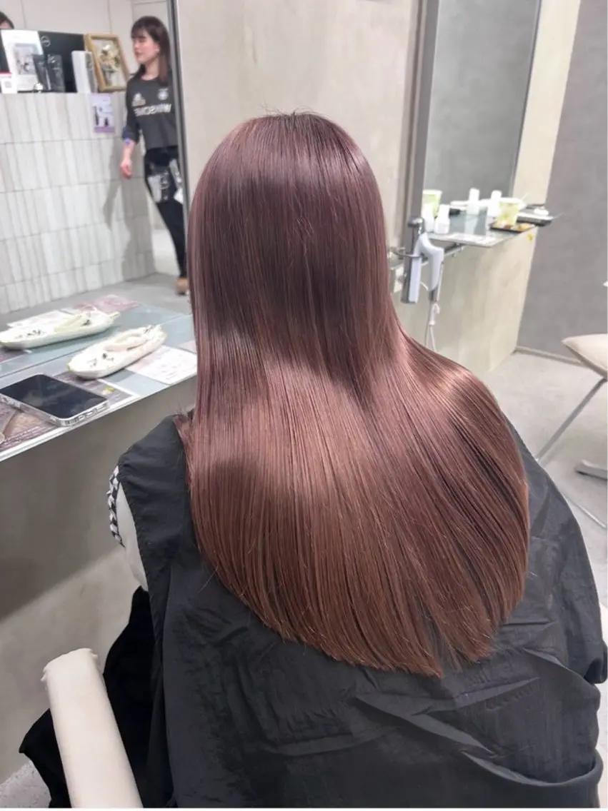髪質改善トリートメントモデルの写真