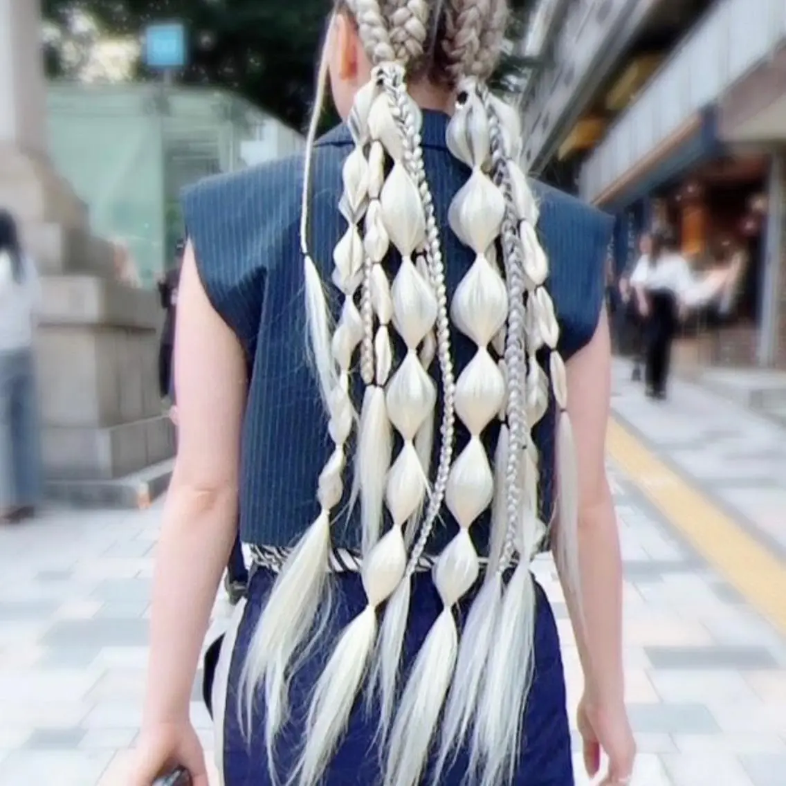 セミロング エクステ 髪に魔法をかける🪄 💖💫編み込みヘアのヘアスタイル