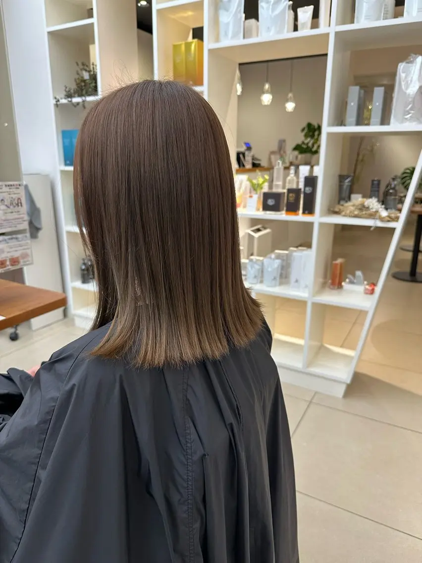 カラー ベージュカラー 透明感カラー ヘアカラー 【艶カラー/スパ】 M o k aのヘアスタイル