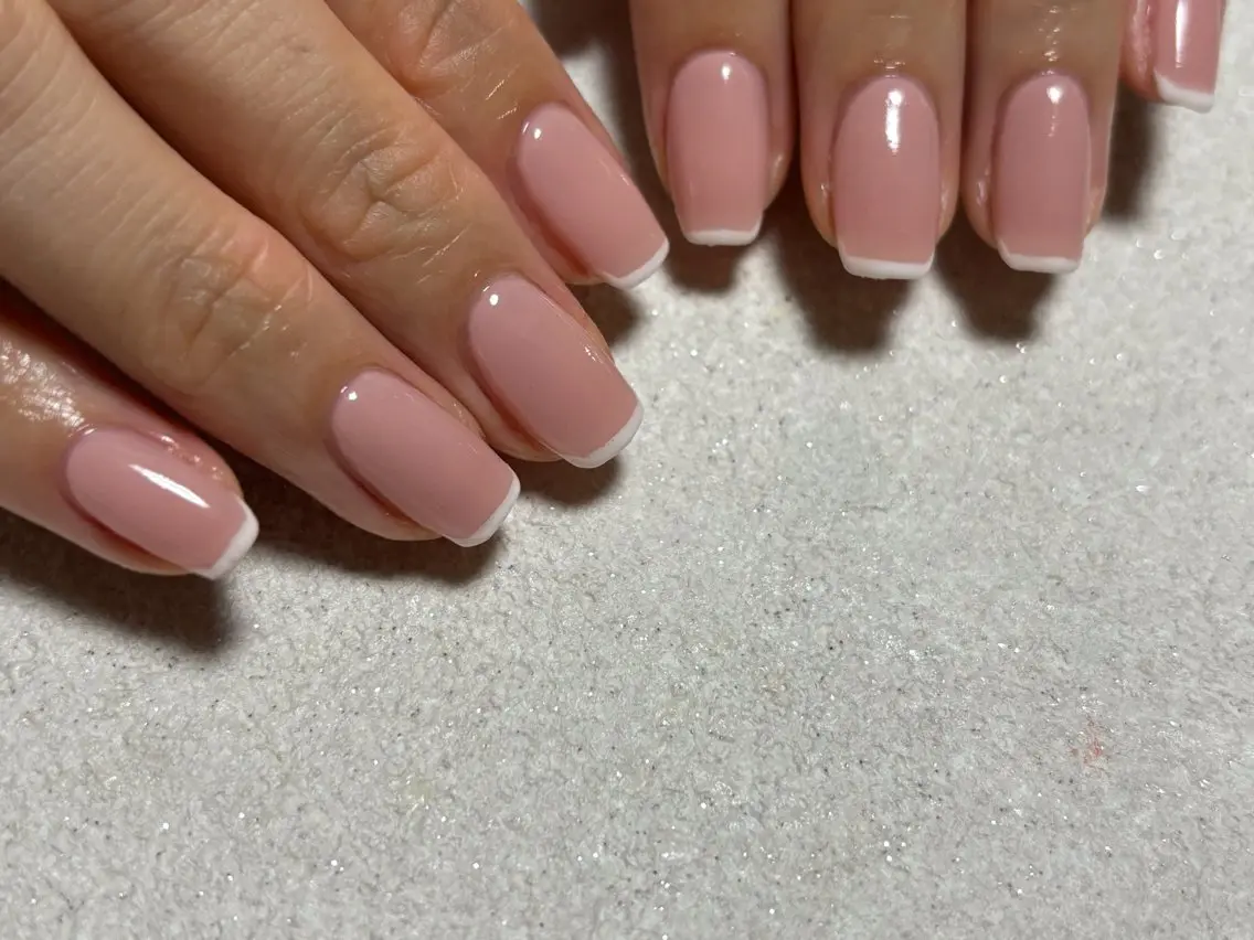 ネイル オーロラネイル フットネイル フレンチネイル ジェルネイル 韓国ネイル ハンドネイル kiki nail &brow二子玉川のネイルデザイン