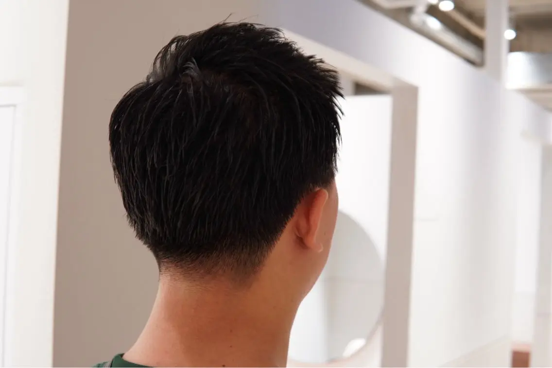 デザインカット+シャンプー+眉カットの写真