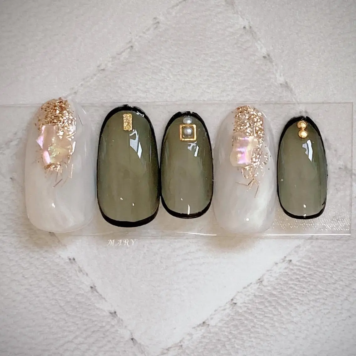 ネイル ニュアンスネイル ワンカラーネイル ホワイト ハンドネイル Mary nail .narumiのネイルデザイン