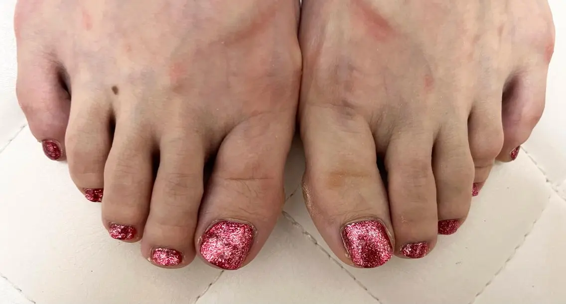 ネイル オーロラネイル フラワーネイル フットネイル フレンチネイル ジェルネイル mogunail &blowのネイルデザイン