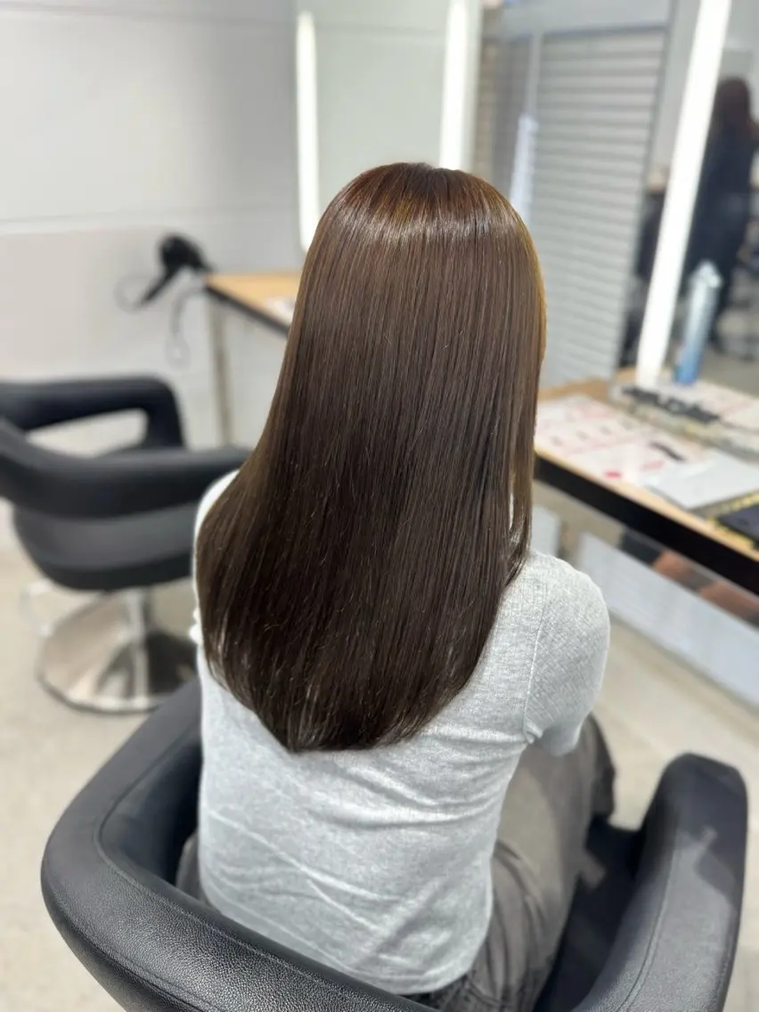 カラー 透明感カラー🫧 EMAのヘアスタイル