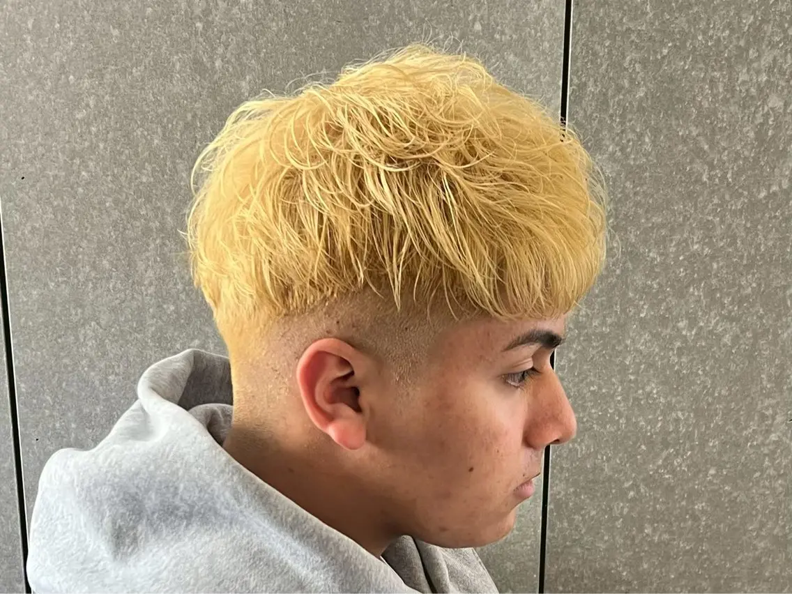 ショート カラー メンズ 福田 世奈のヘアスタイル