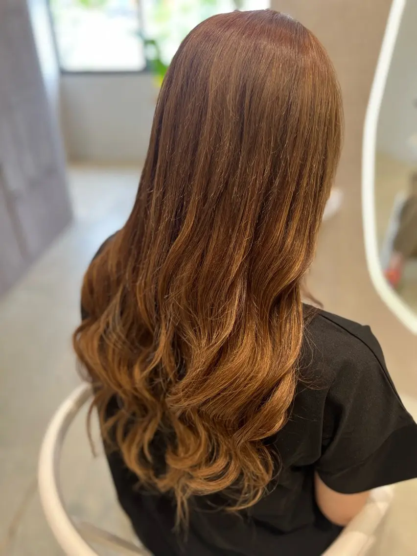 カット ヘアカラー トリートメント エクステ 小池 夏美のヘアスタイル