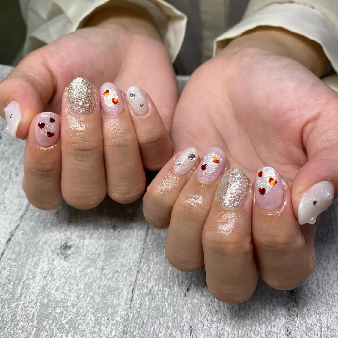 ネイル ハンドネイル Bianca🩶 TAMIYAのネイルデザイン