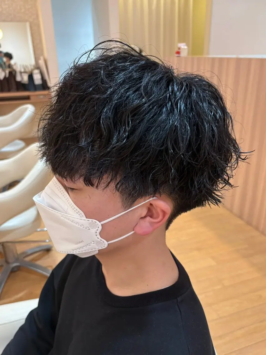 パーマ レイヤー/艶カラー 奥野恭平のヘアスタイル