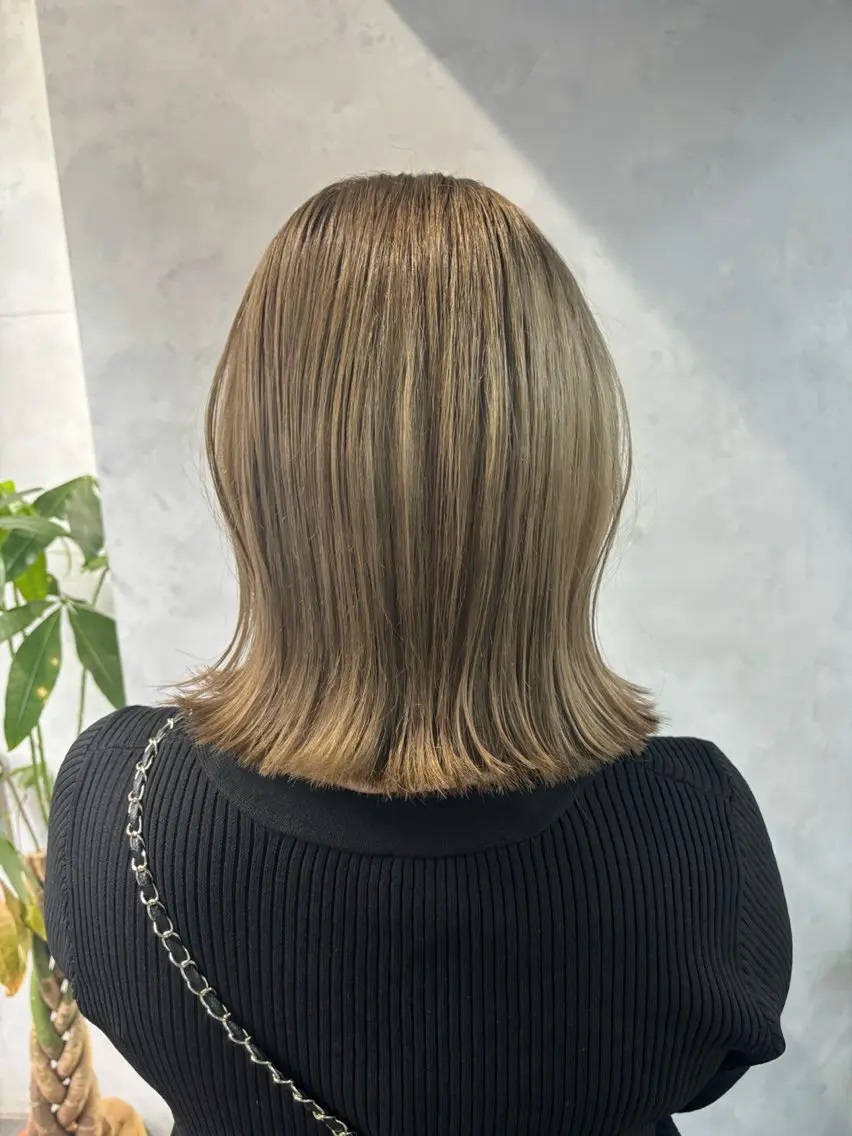 ミディアム カラー ベージュカラー ブリーチ カット ヘアカラー Fuu👣ボブ/ボブ ヘア/ベージュカラーのヘアスタイル