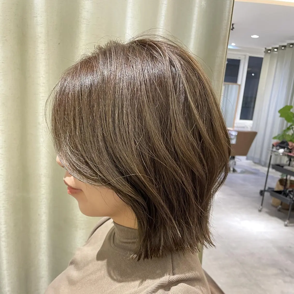 ミディアム ヘアカラー ANs. SEINAのヘアスタイル