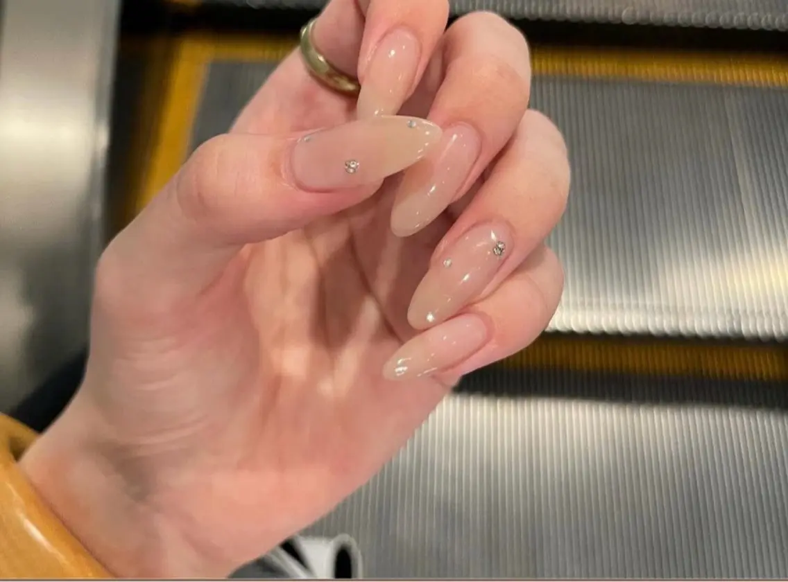 ネイル アートネイル オーロラネイル チークネイル フレンチネイル ガラスフレンチ 🎀🎀YooLi Nail Salonのネイルデザイン