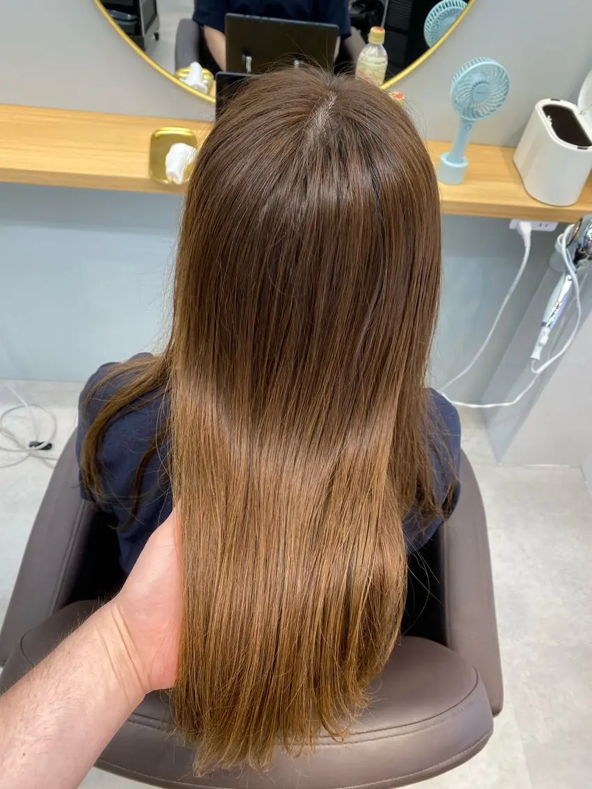 セミロング カット ヘアカラー トリートメント a-o岡野　こやま しんぺいのヘアスタイル
