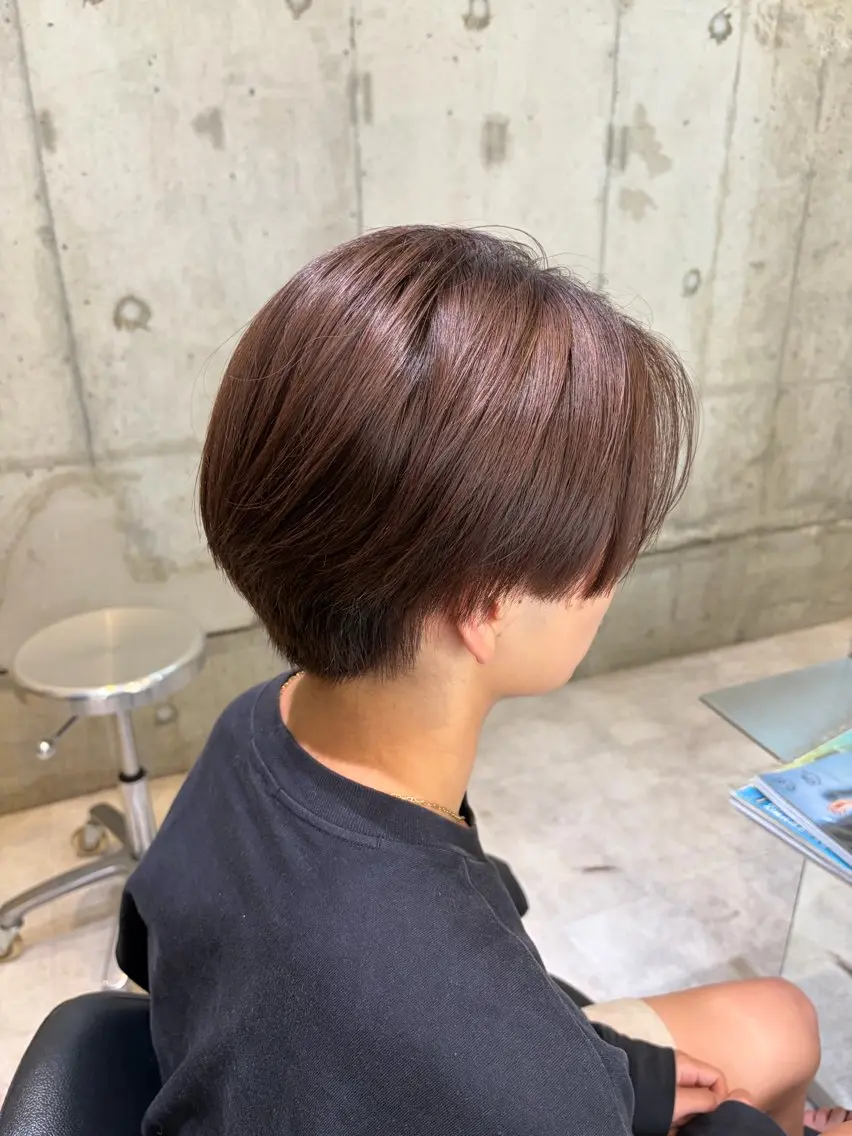 ショート メンズ ピンクブラウン ヘアカラー 都築 颯太のヘアスタイル