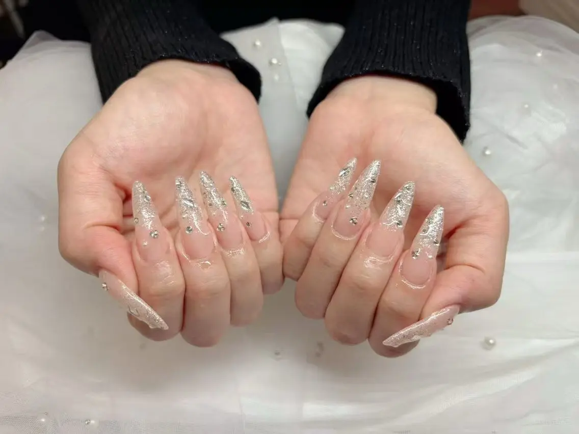 ネイル ハンドネイル ハンドケア The Nail & Eye Lashの眉毛・アイブロウイメージ