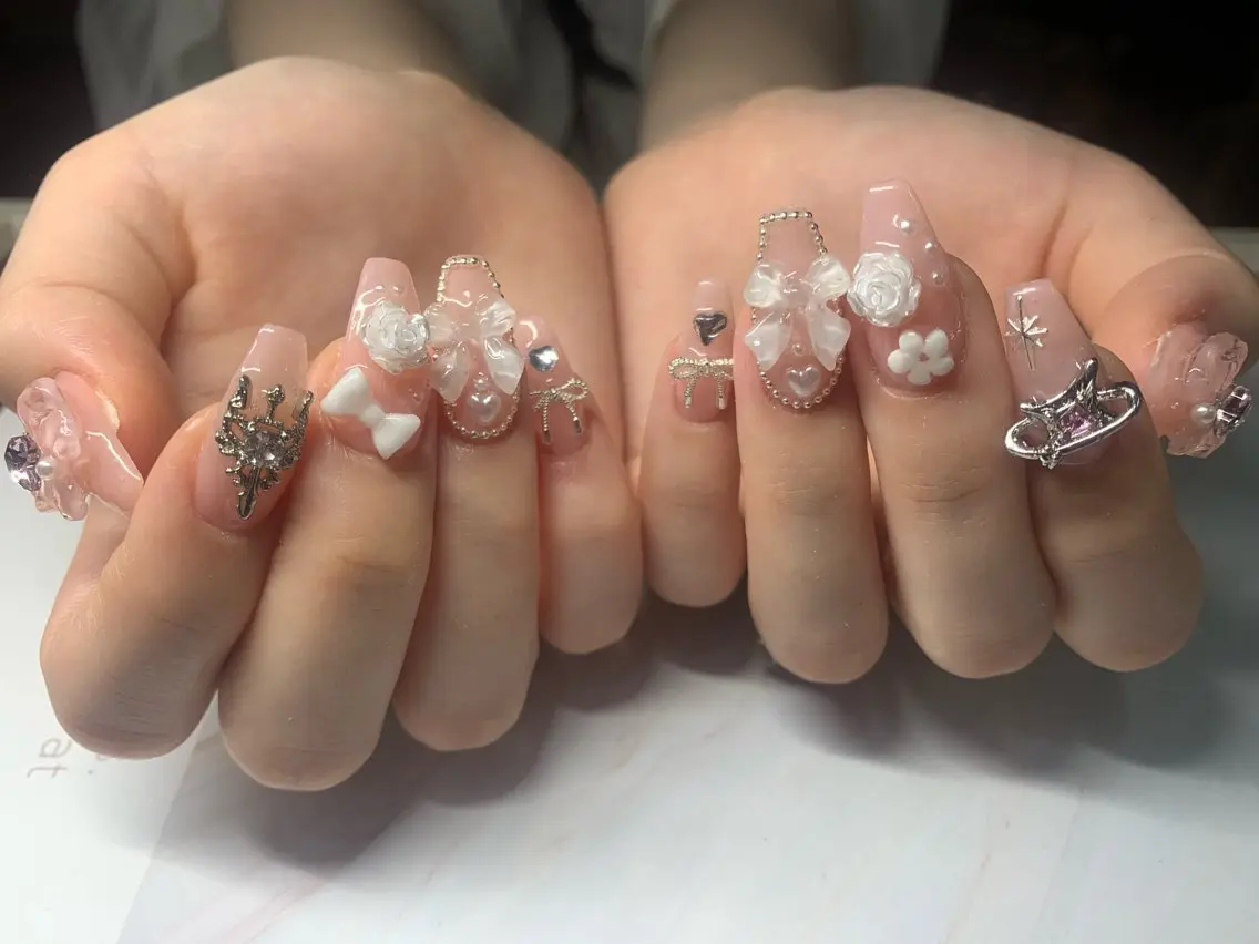 ネイル akina nailsのネイルデザイン