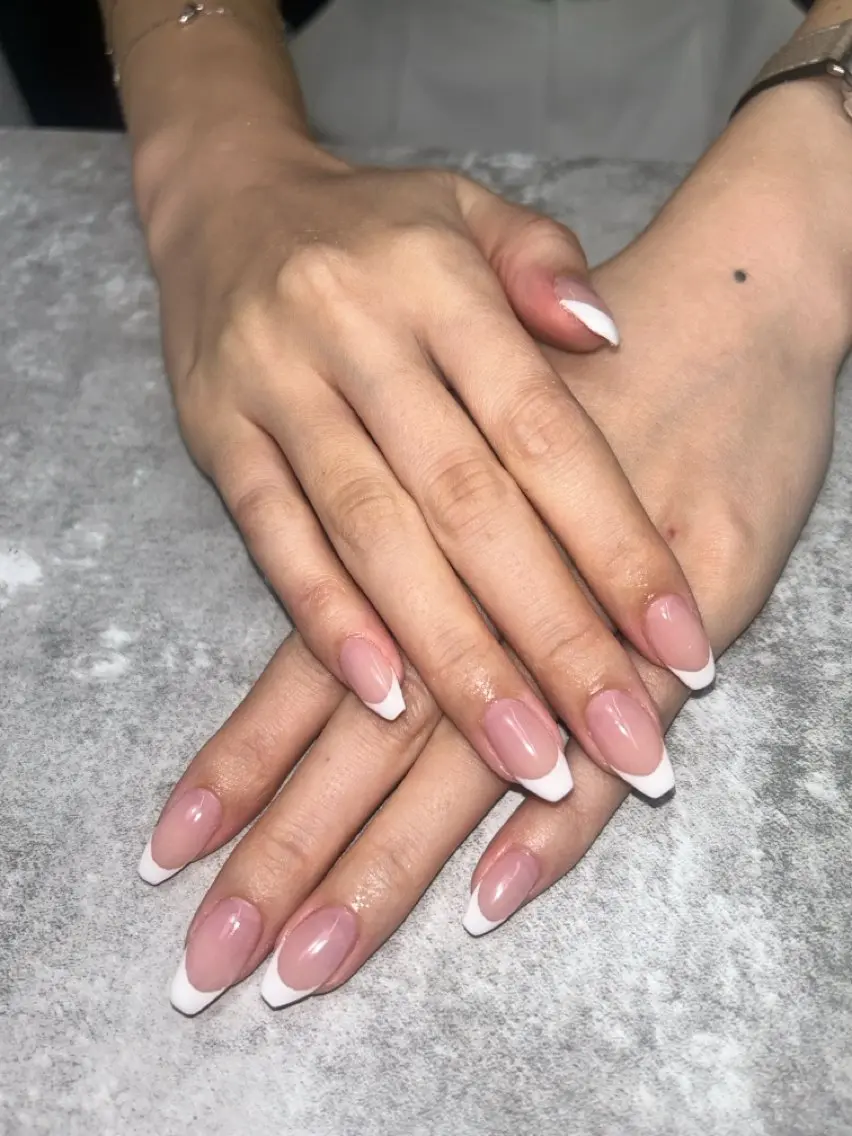 ネイル フレンチネイル グラデーション ワンカラーネイル Naru Kelinailのネイルデザイン