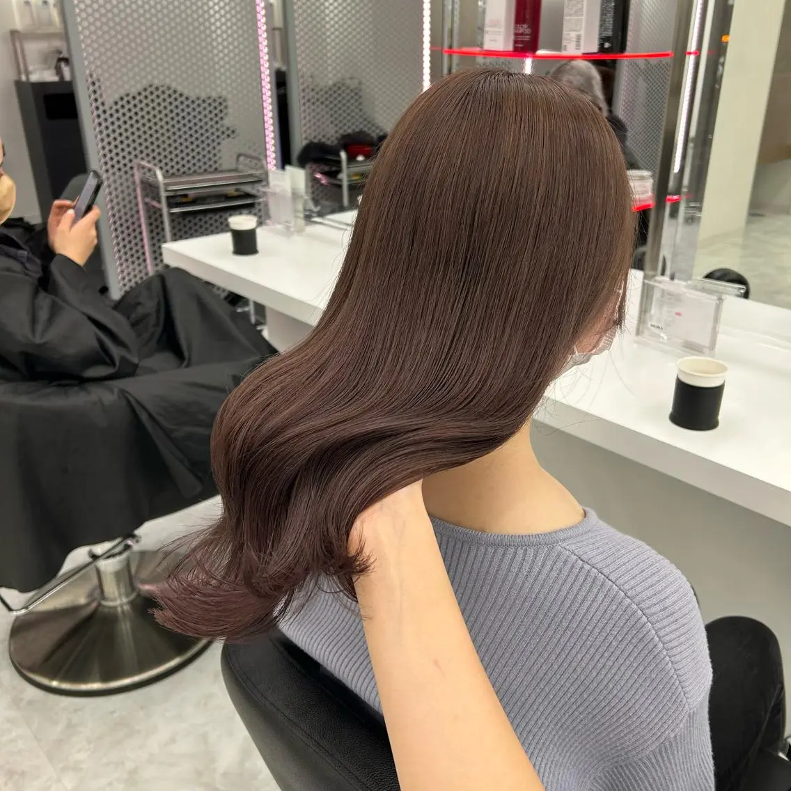 セミロング カラー ヘアアレンジ ヘアカラー トリートメント mai🍑暖色カラー /レイヤー💖のヘアスタイル