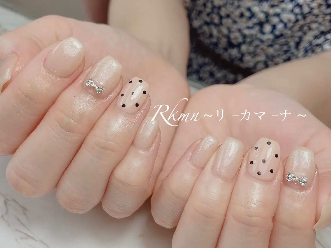 ネイル アートネイル ドット リボン 春ネイル ハンドネイル フットネイル ハンドケア Rkmn ~リ-カマ-ナ~のネイルデザイン