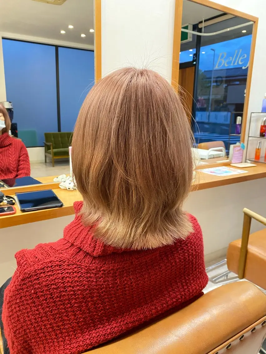 ミディアム カラー ベージュカラー ピンクカラー ピンクベージュ 田崎 暁大のヘアスタイル