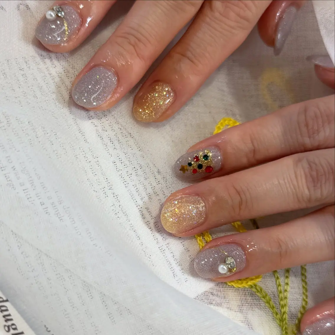 ネイル 冬ネイル クリスマス KAORI🦄 星ヶ丘徒歩1分サロンのネイルデザイン