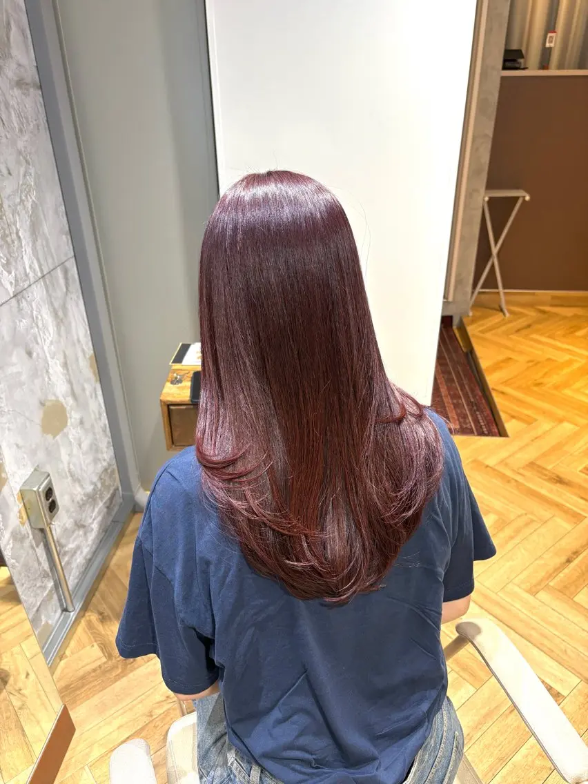 ミディアム カラー ブリーチ ブリーチなしカラー レッドカラー レイヤーカット カット ヘアカラー 相宮 優羽のヘアスタイル