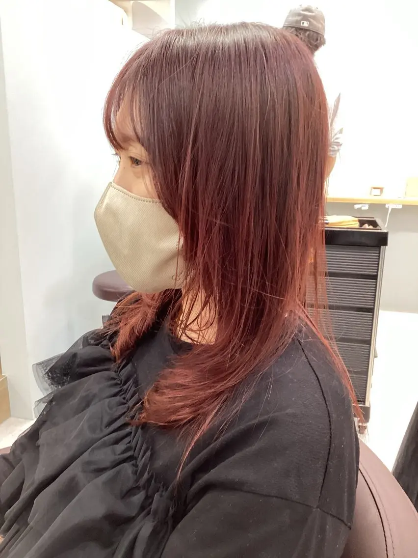 ミディアム レイヤーカット カット ヘアカラー トリートメント a-o岡野 こやま しんぺいのヘアスタイル