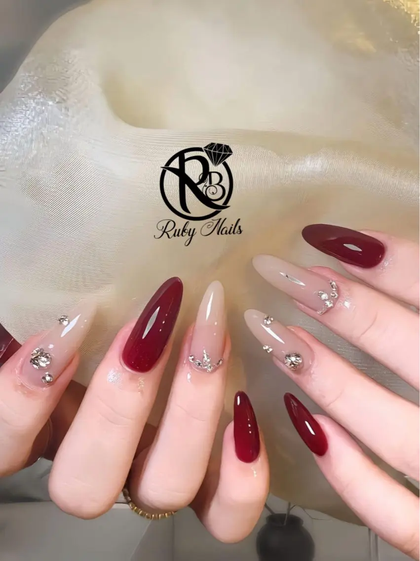 ネイル キラキラネイル 韓国ネイル マグネットネイル 春ネイル ワンホンネイル ハンドネイル RUBY Nail 日暮里店のネイルデザイン