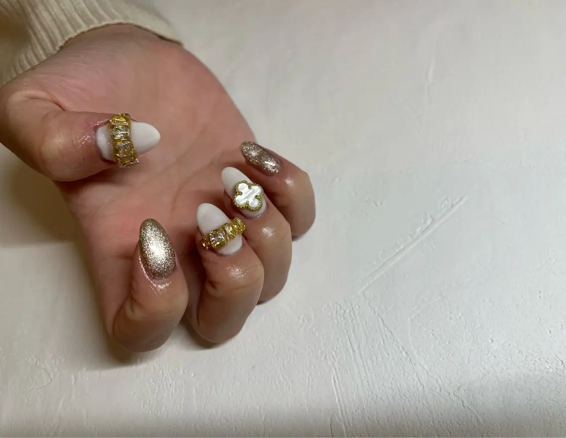 ネイル フレンチネイル ジェルネイル 韓国ネイル マグネットネイル ニュアンスネイル MARU NAIL mamiのネイルデザイン