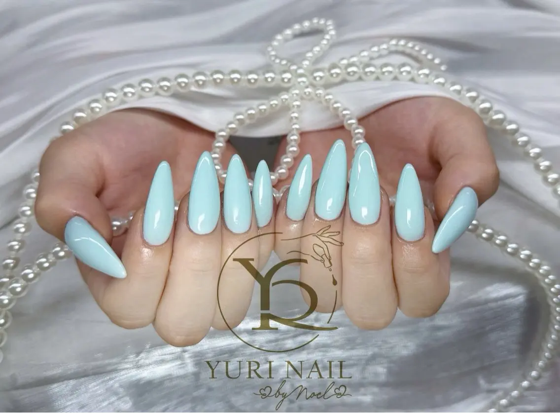 ネイル ハンドネイル フットネイル ハンドケア YURI Nail NARITAのネイルデザイン