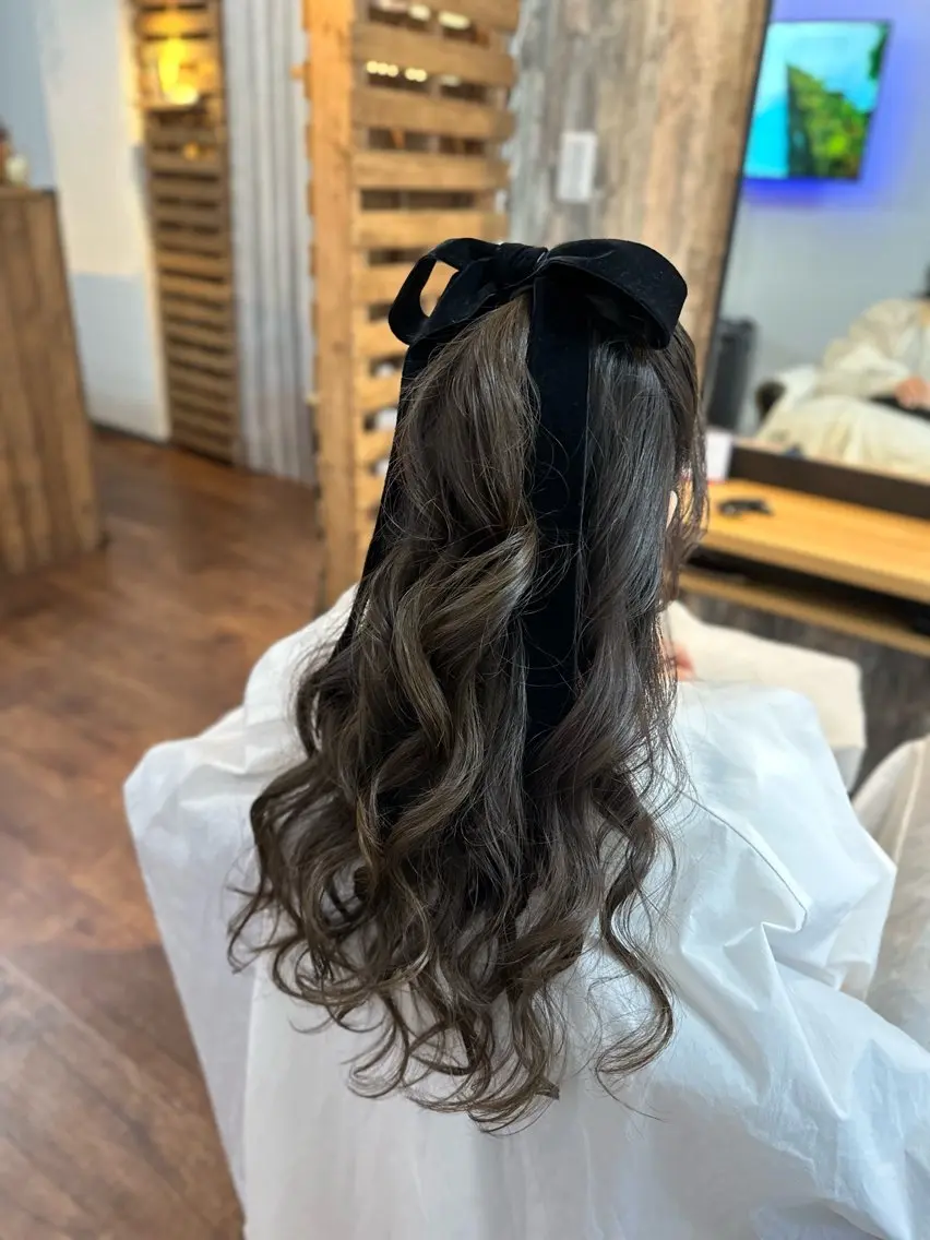 ロング ヘアアレンジ ハーフアップ ヘアセット Luzir⭐︎ GEN⭐︎のヘアスタイル