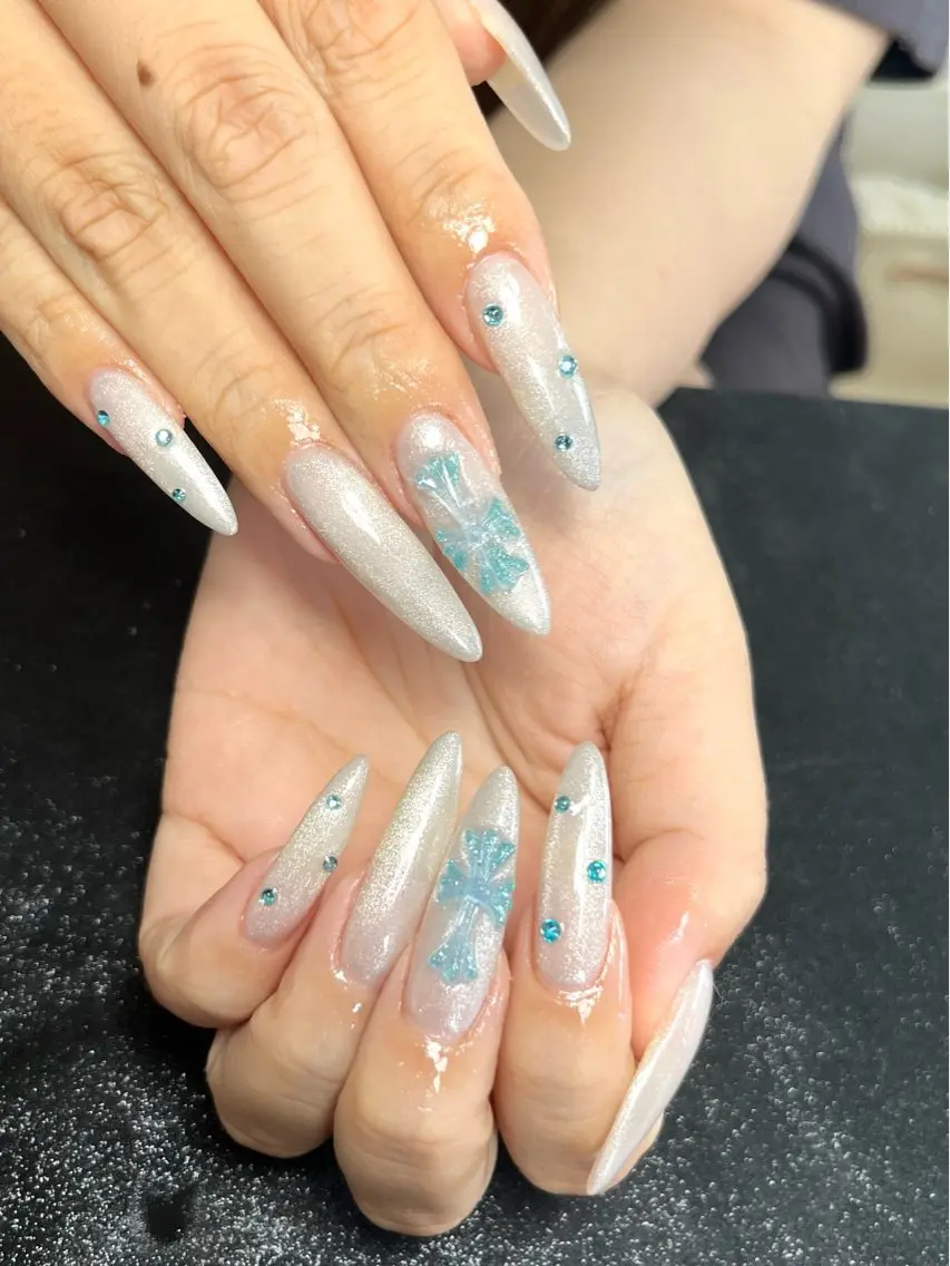 ネイル 長さ出し ロングネイル Nail Leoaのネイルデザイン